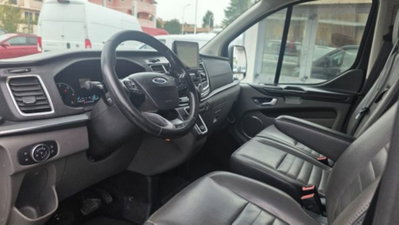 Ford Tourneo Custom 320 2.0 TDCi 170CV aut. PL Titanium (8)