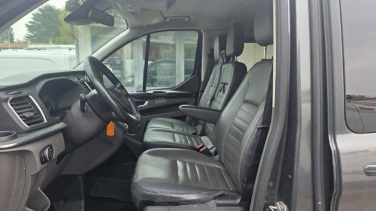 Ford Tourneo Custom 320 2.0 TDCi 170CV aut. PL Titanium (9)