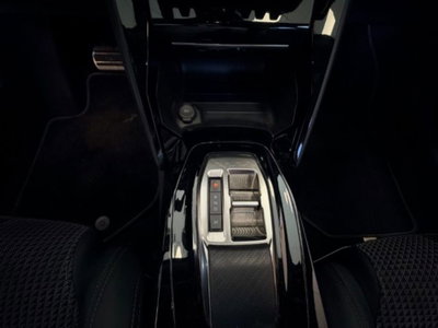 Peugeot 2008 BlueHDi 130 S&S EAT8 GT (13)