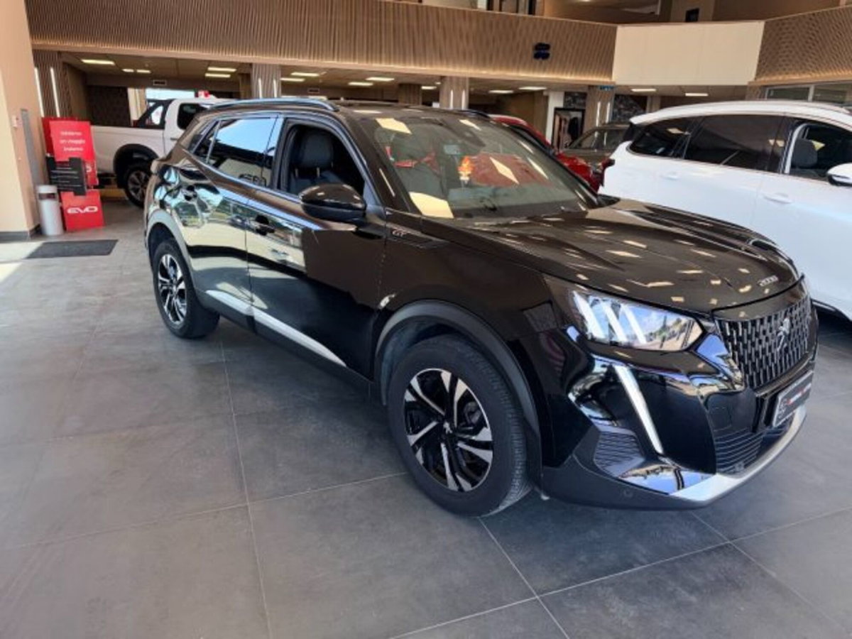 Peugeot 2008 BlueHDi 130 S&S EAT8 GT (5)