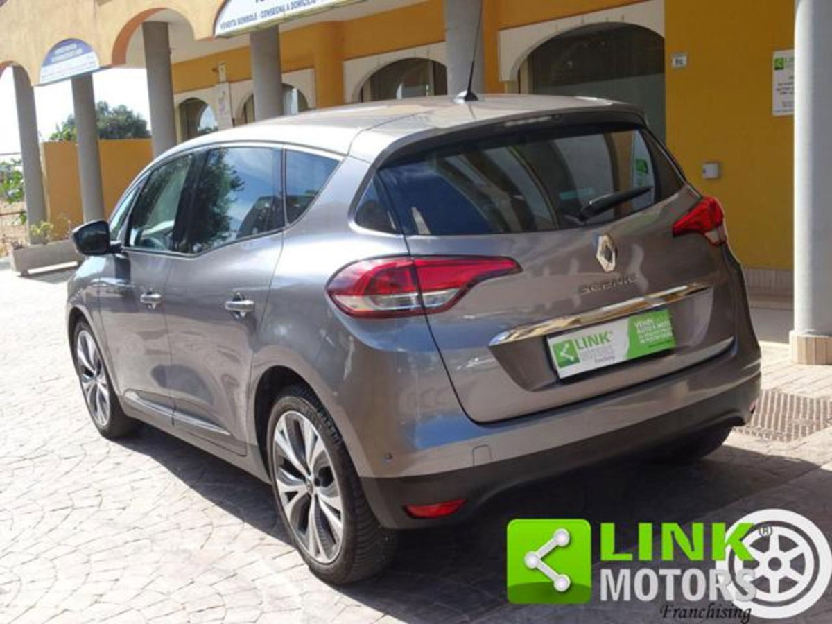 Renault Scenic E-Tech Electric 1.5 dCi 110CV Attractive (6)