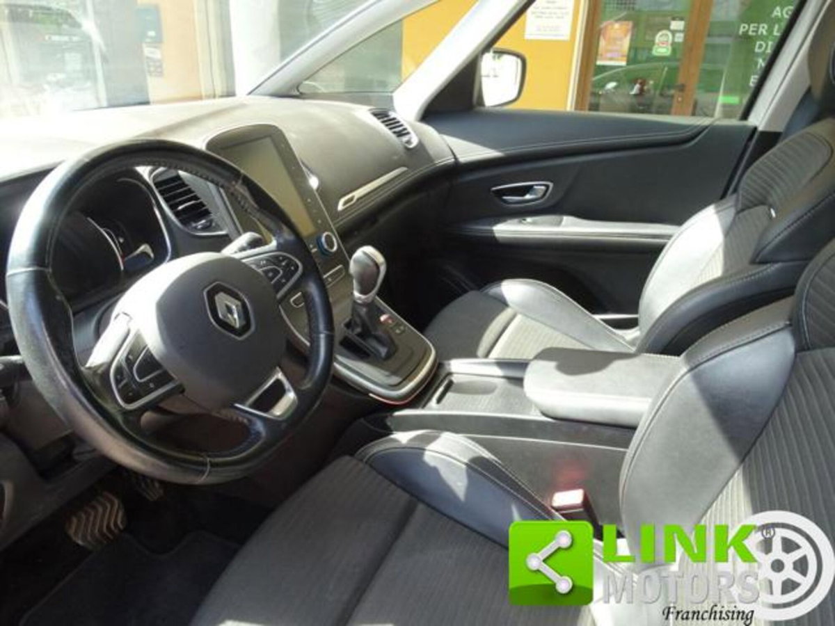 Renault Scenic E-Tech Electric 1.5 dCi 110CV Attractive (7)