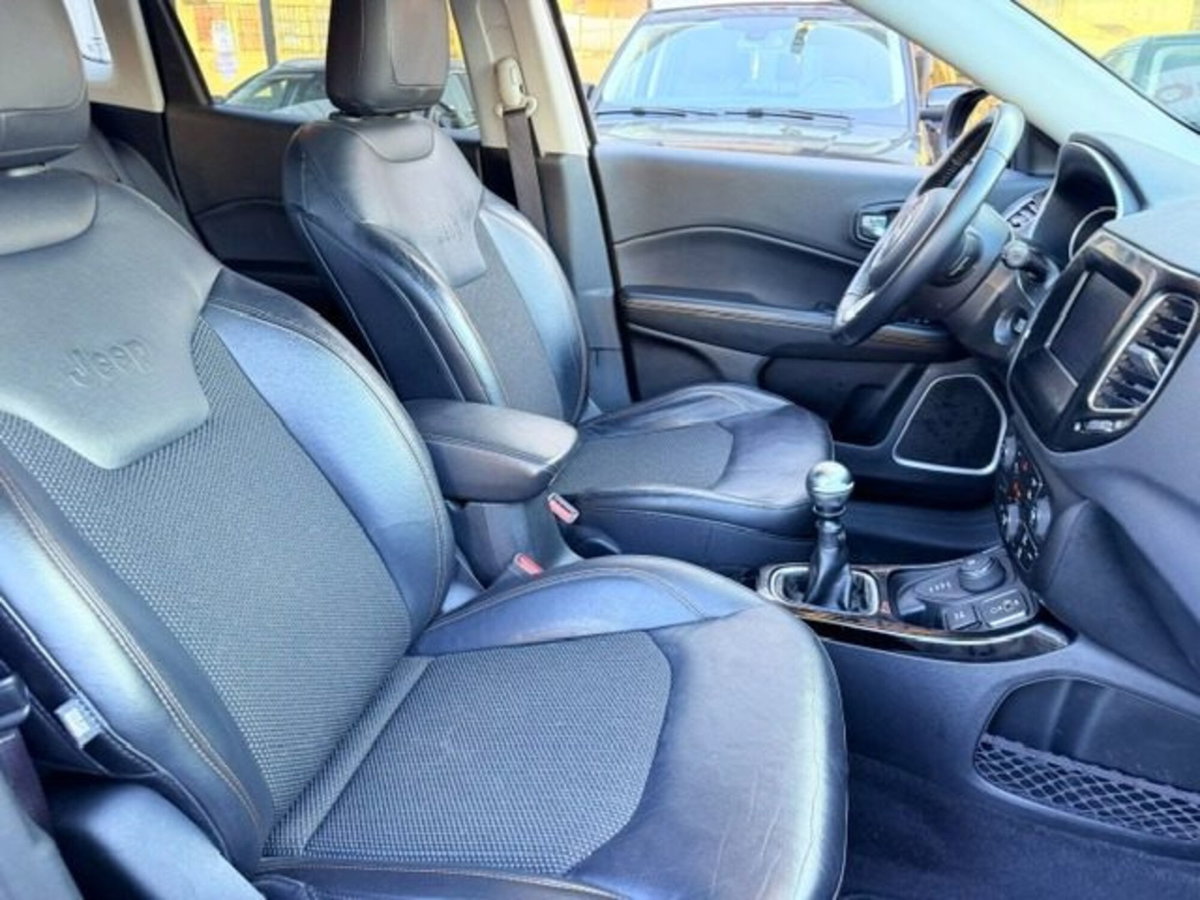 Jeep Compass 2.0 Multijet II 4WD Business (9)