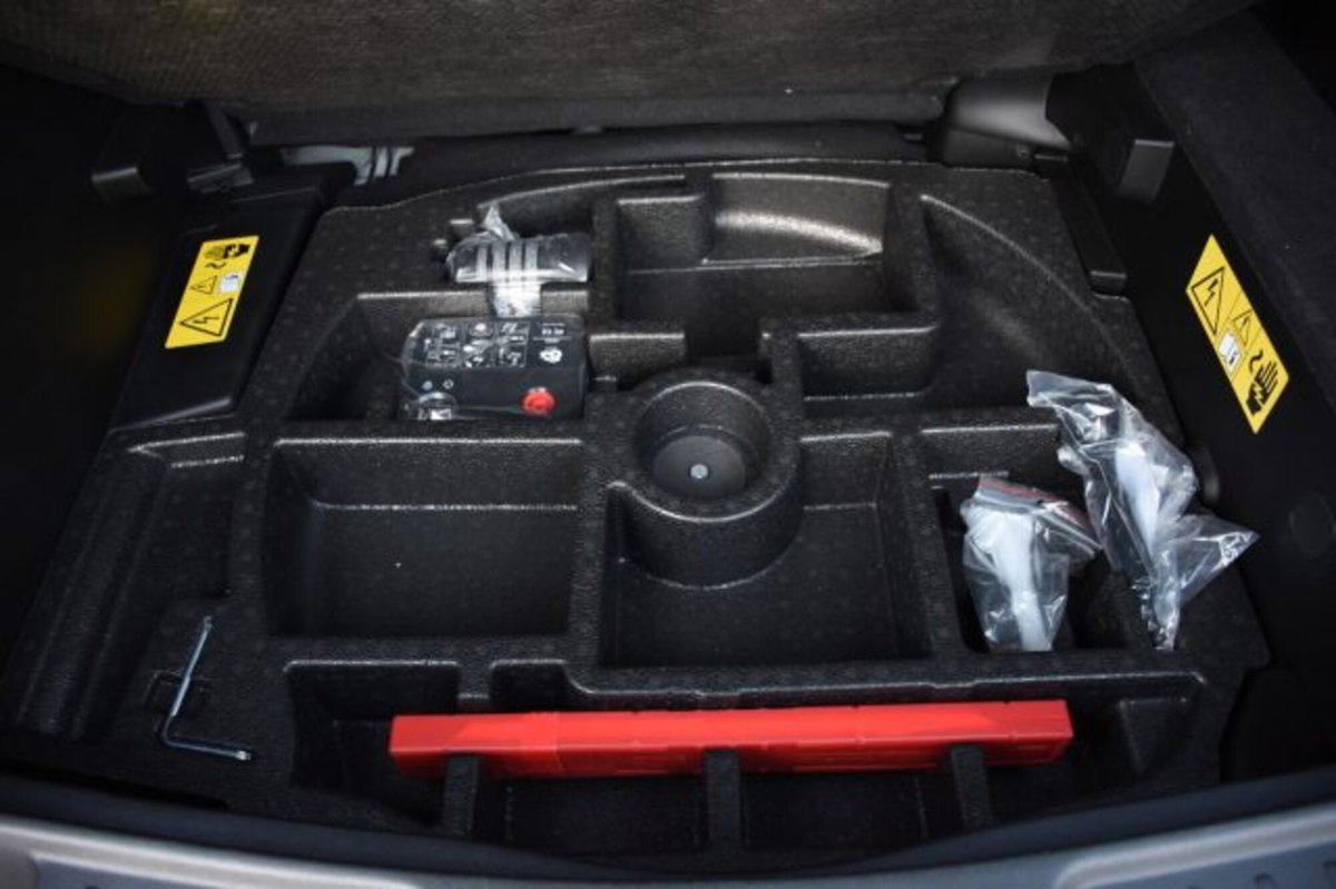 Jeep Compass 1.3 T4 190 CV PHEV AT6 4xe Longitude (17)