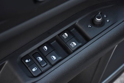 Jeep Compass 1.3 T4 190 CV PHEV AT6 4xe Longitude (18)
