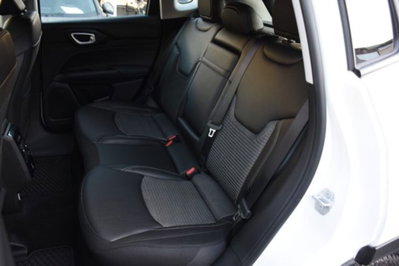 Jeep Compass 1.3 T4 190 CV PHEV AT6 4xe Longitude (7)