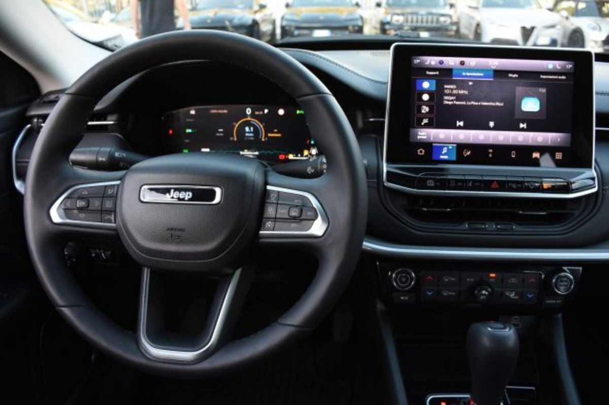 Jeep Compass 1.3 T4 190 CV PHEV AT6 4xe Longitude (9)