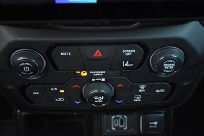 Jeep Renegade 1.5 turbo t4 mhev Altitude 2wd dct (20)