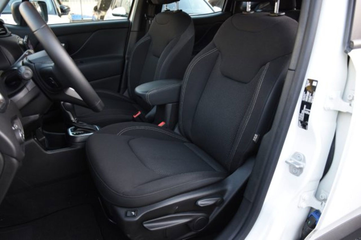 Jeep Renegade 1.5 turbo t4 mhev Altitude 2wd dct (6)