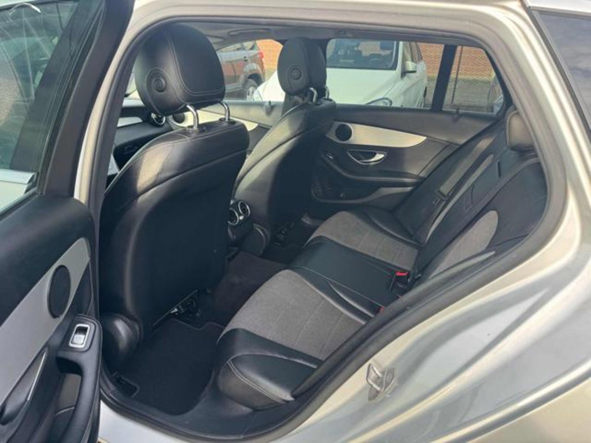 Mercedes-Benz Classe C Station Wagon 200 d Auto Premium Plus (11)