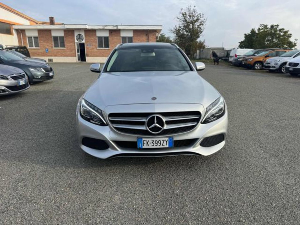Mercedes-Benz Classe C Station Wagon 200 d Auto Premium Plus (2)
