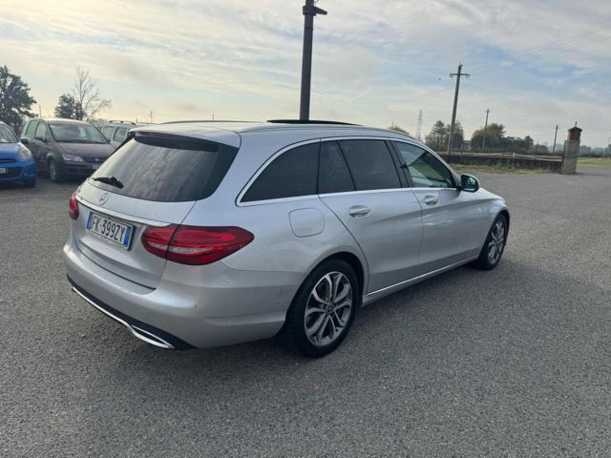 Mercedes-Benz Classe C Station Wagon 200 d Auto Premium Plus (5)