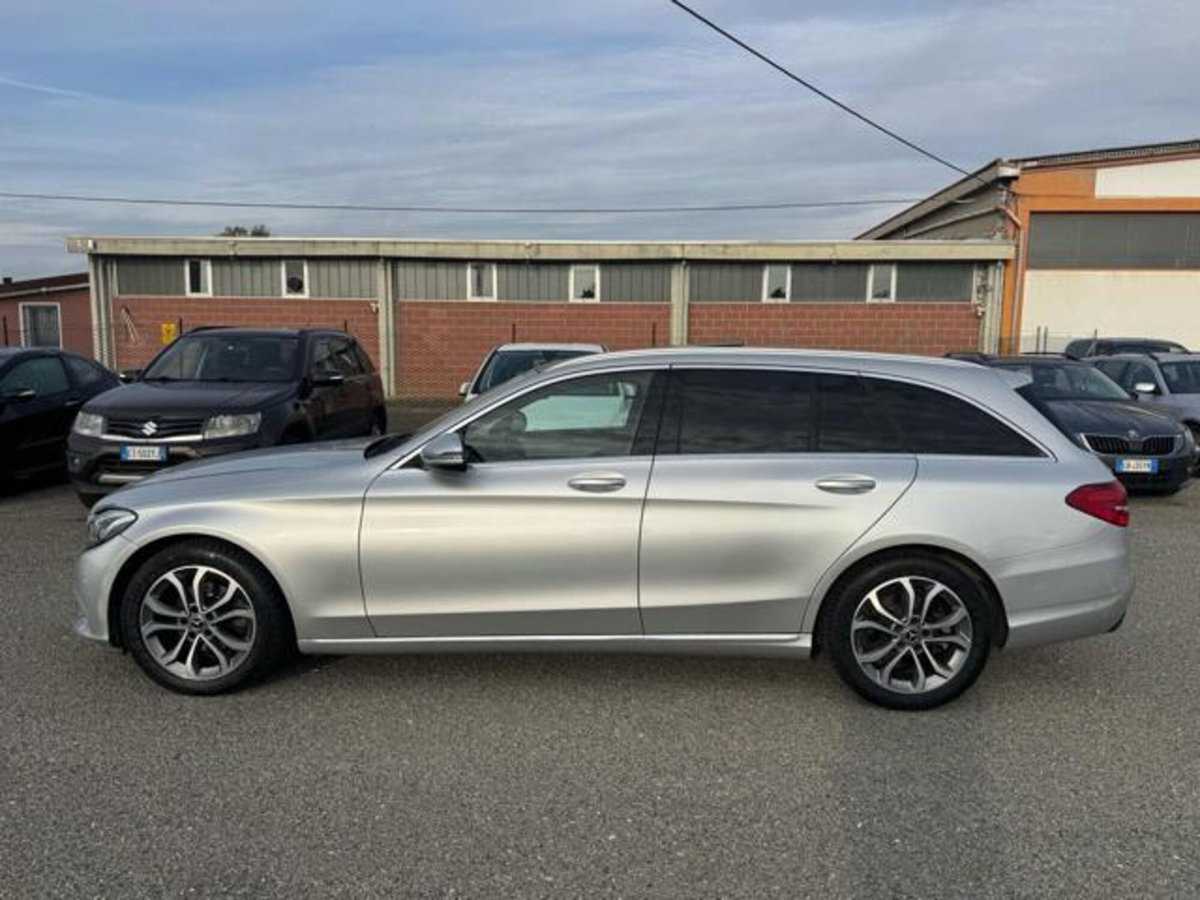 Mercedes-Benz Classe C Station Wagon 200 d Auto Premium Plus (7)