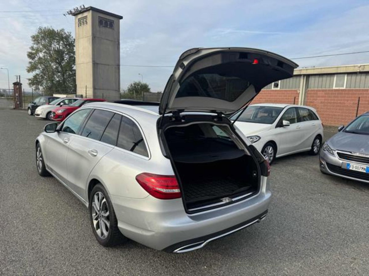 Mercedes-Benz Classe C Station Wagon 200 d Auto Premium Plus (8)