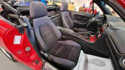 Mazda MX-5 1.8i 16V cat (10)
