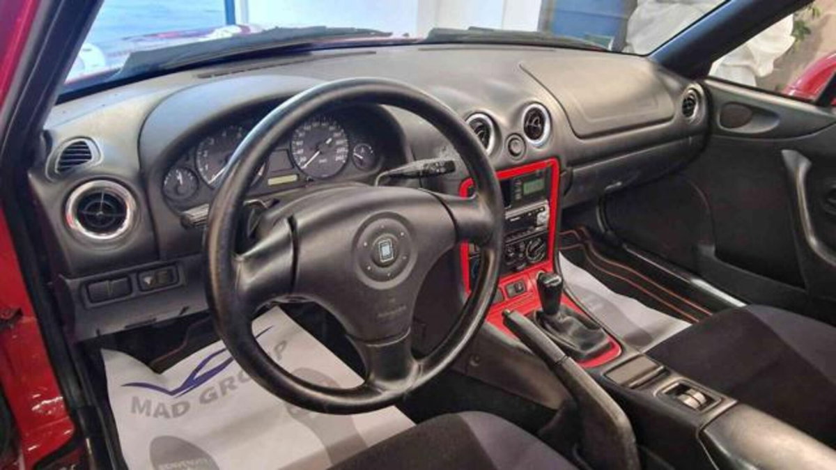 Mazda MX-5 1.8i 16V cat (5)