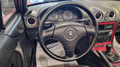 Mazda MX-5 1.8i 16V cat (8)