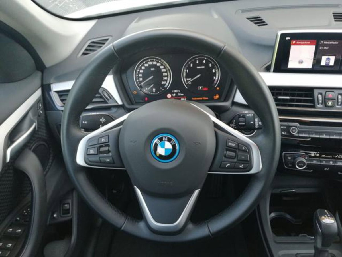 BMW X1 xDrive25e Business Advantage (13)