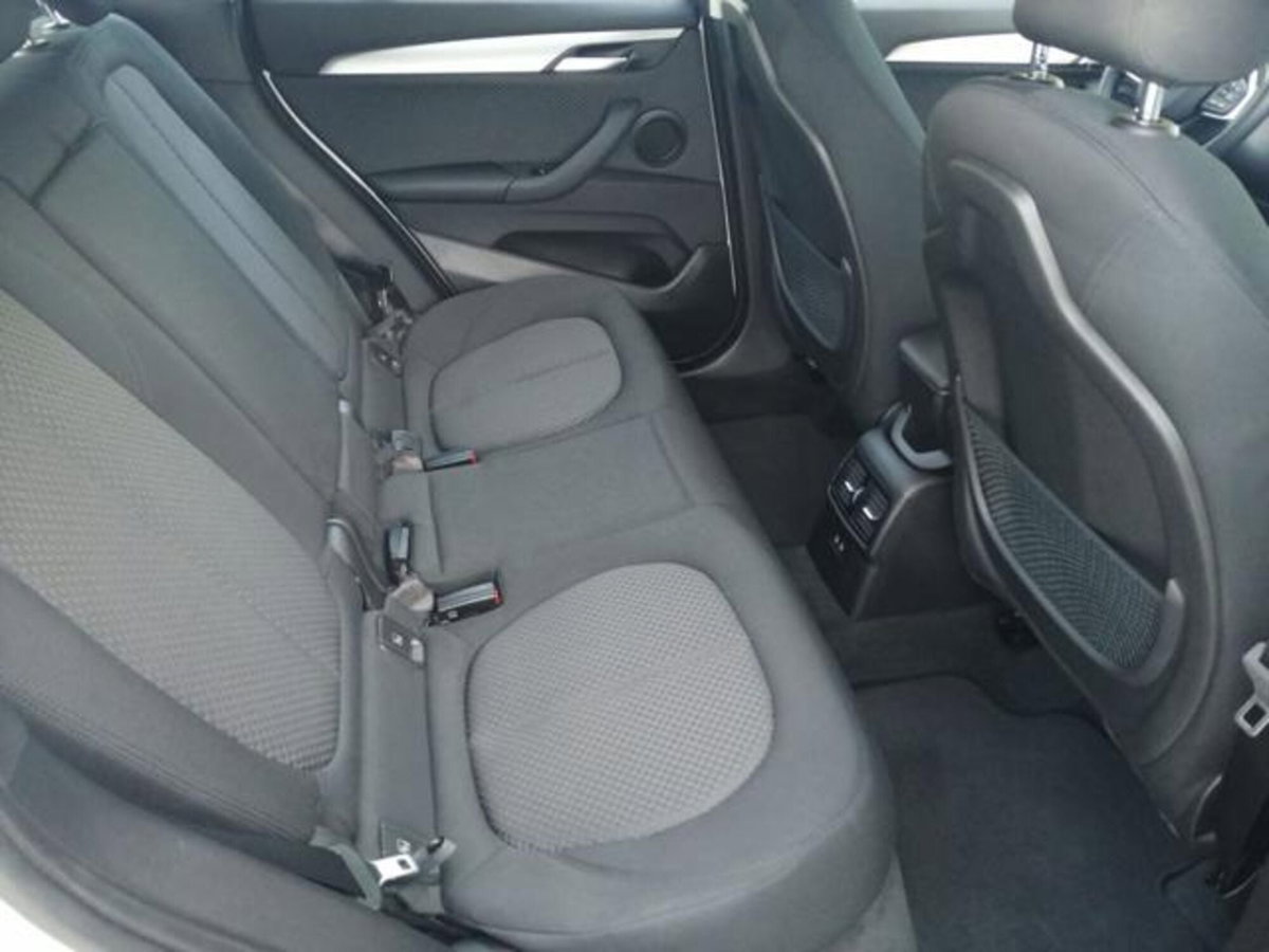 BMW X1 xDrive25e Business Advantage (14)