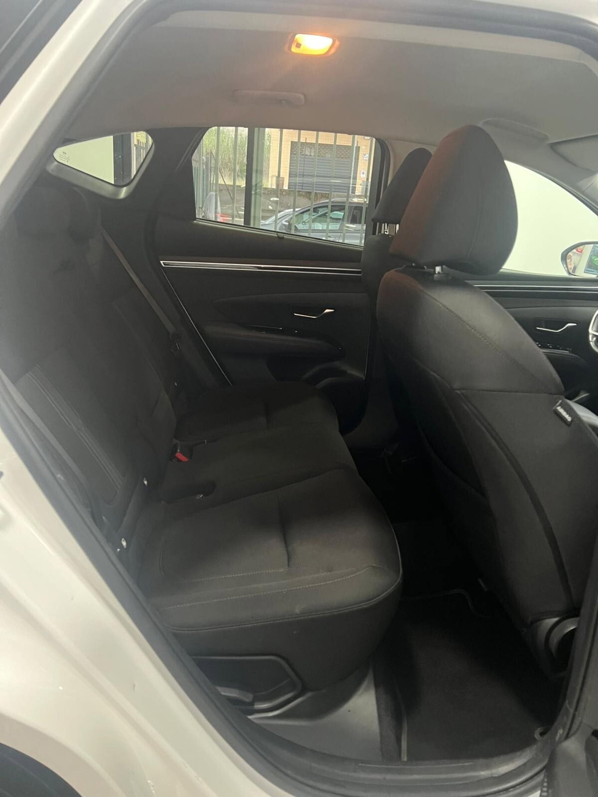 Hyundai Tucson 1.6 crdi 48V Exellence 2wd dct (17)