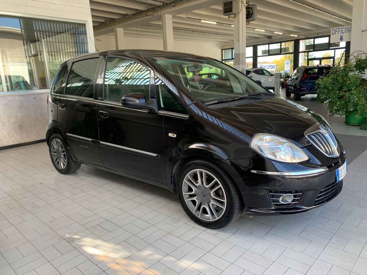 Lancia Musa 1.3 Mjt 16V 95 CV DPF Platino (3)