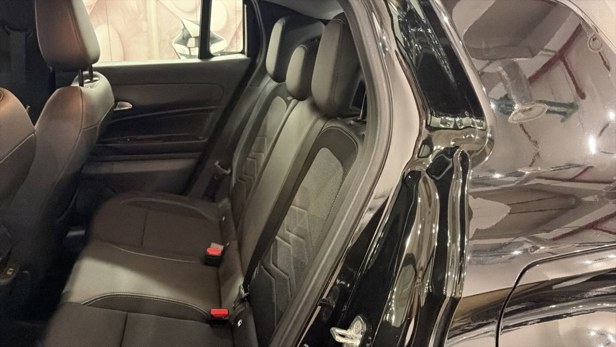 Jeep Avenger 1.2 turbo Altitude fwd 100cv (8)