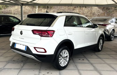Volkswagen T-Roc 1.0 TSI Life (5)