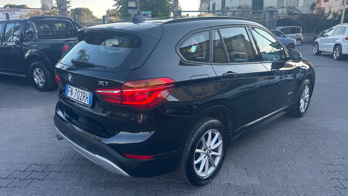 BMW X1 sDrive18d xLine Plus (6)