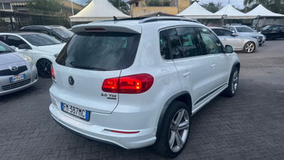 Volkswagen Tiguan Allspace 2.0 TDI SCR DSG 4MOTION R-Line (4)