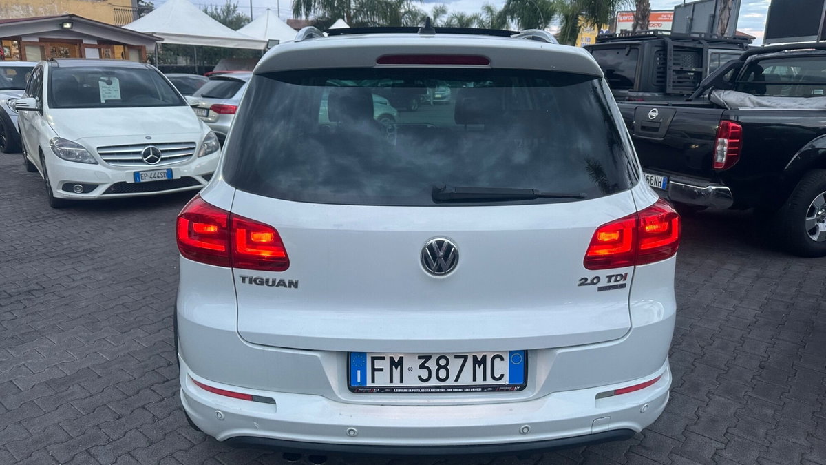 Volkswagen Tiguan Allspace 2.0 TDI SCR DSG 4MOTION R-Line (6)