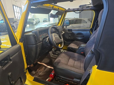 Jeep Wrangler 4.0 cat Sport (9)