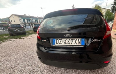 Ford Fiesta 1.4 TDCi 68CV 3 porte Titanium (10)