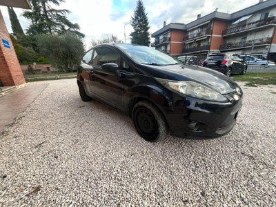 Ford Fiesta 1.4 TDCi 68CV 3 porte Titanium (5)