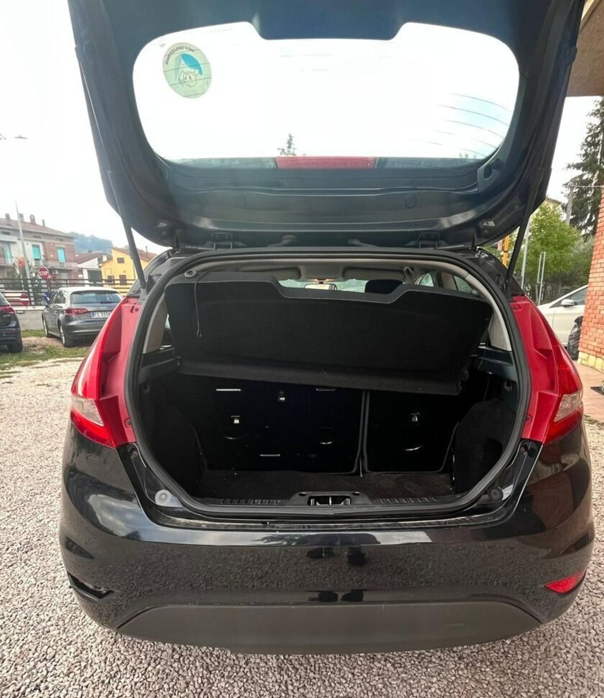 Ford Fiesta 1.4 TDCi 68CV 3 porte Titanium (9)