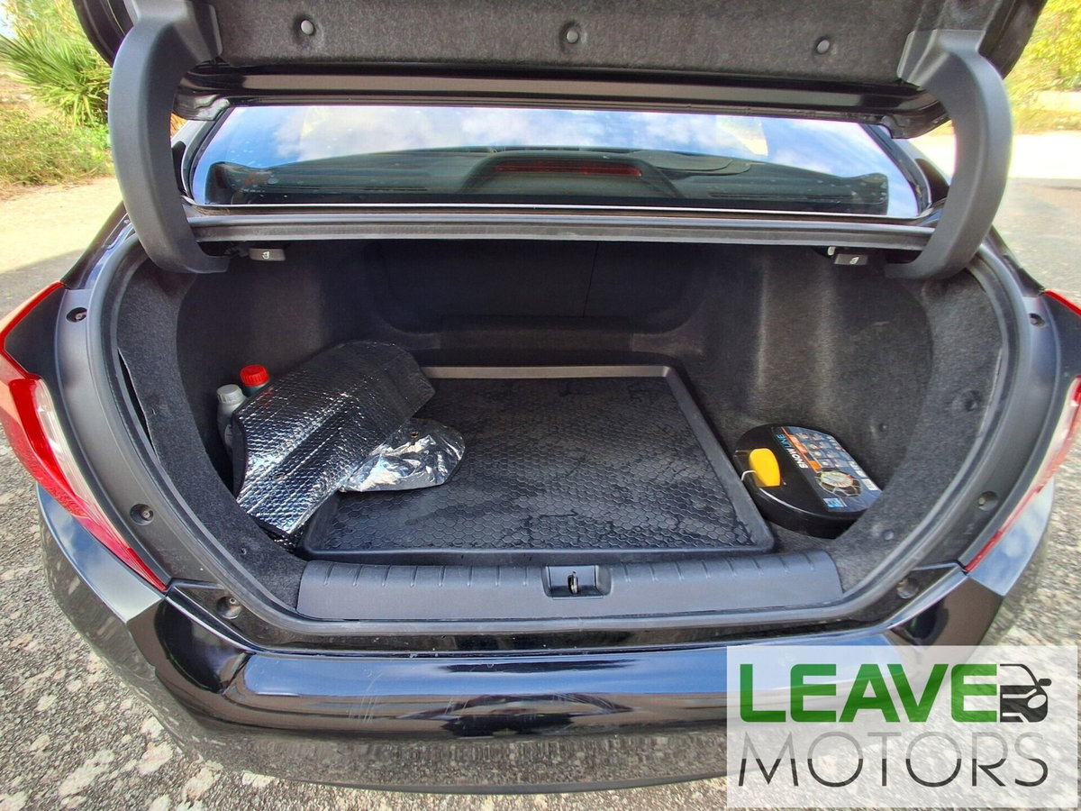 Honda Civic 1.6 5 porte Executive (20)
