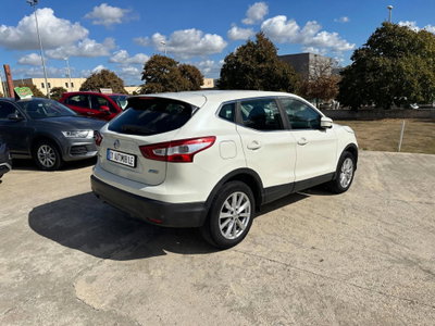 Nissan Qashqai 1.5 dCi Acenta (4)