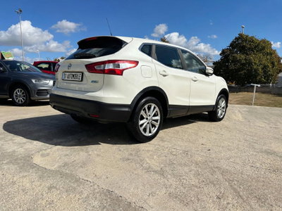 Nissan Qashqai 1.5 dCi Acenta (6)