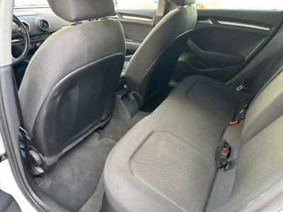Audi A3 Sportback 30 TDI S tronic Business (11)
