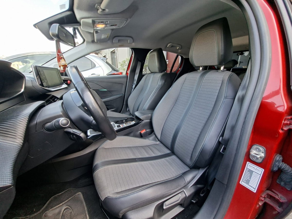 Peugeot 208 BlueHDi 100 Stop&Start 5 porte Allure (10)