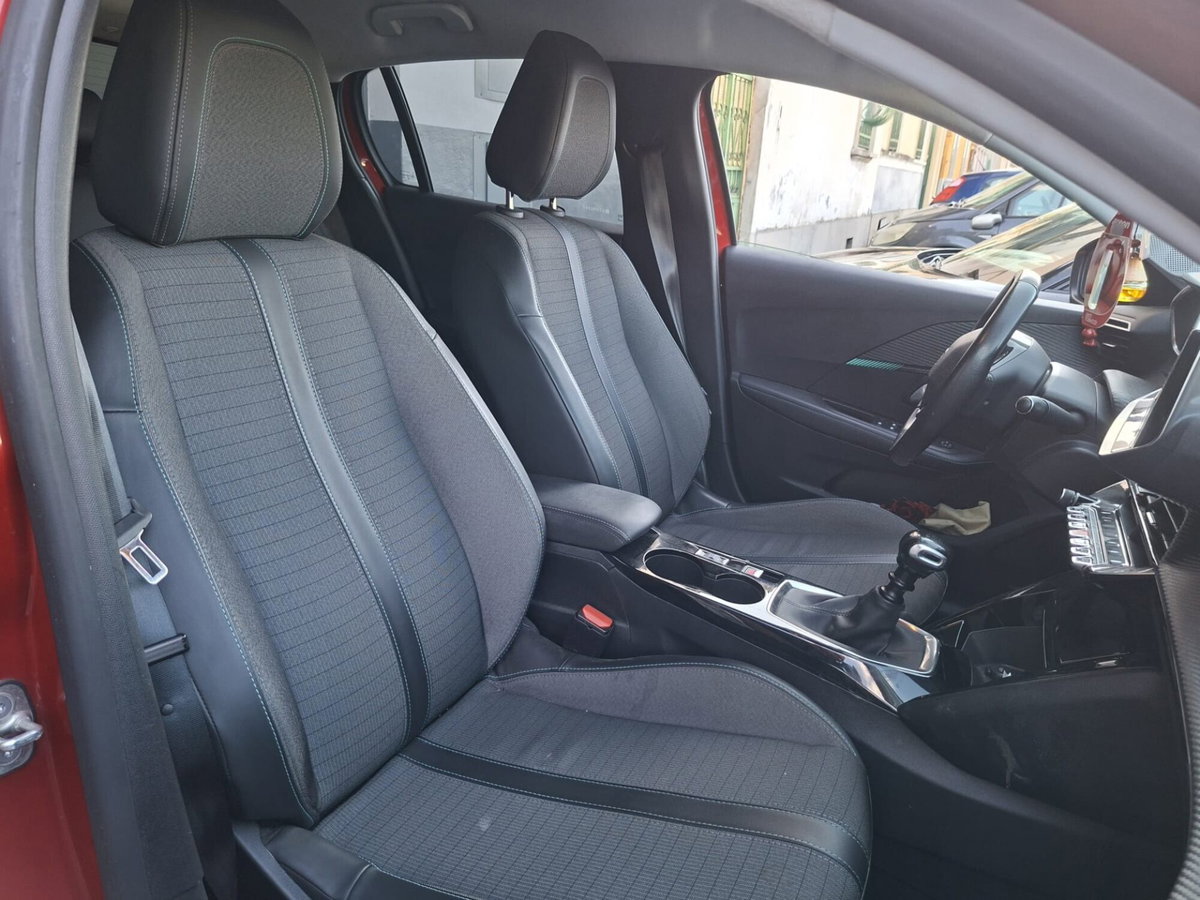 Peugeot 208 BlueHDi 100 Stop&Start 5 porte Allure (13)