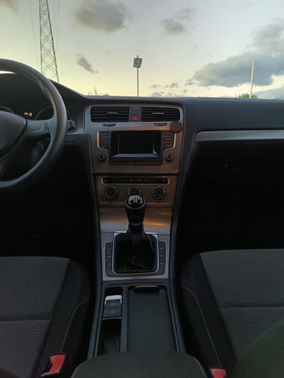 Volkswagen Golf 1.6 TDI 90 CV 5p. Trendline BlueMotion Technology (10)