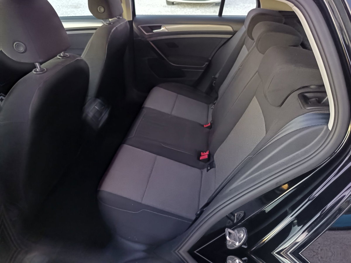 Volkswagen Golf 1.6 TDI 90 CV 5p. Trendline BlueMotion Technology (11)
