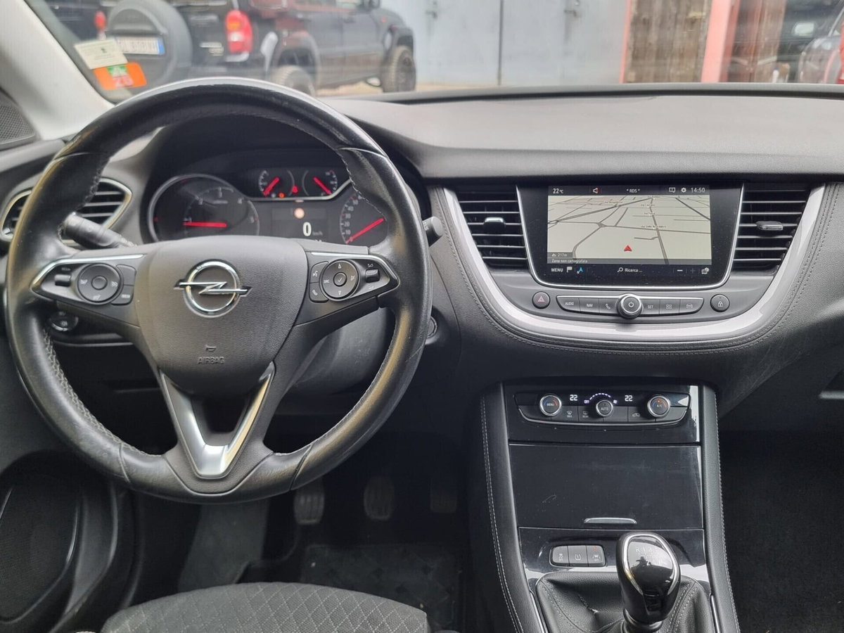Opel Grandland X 1.6 diesel Ecotec Start&Stop Innovation (18)