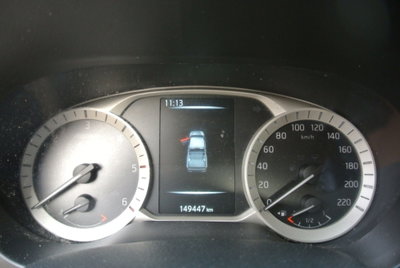 Nissan Navara 2.3 dCi 4WD King Cab Visia (12)