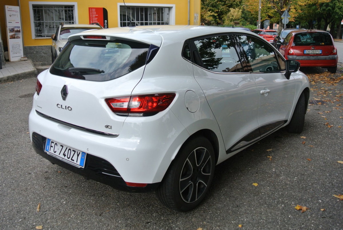 Renault Clio dCi 8V 90CV Start&Stop 5 porte Energy Intens (7)