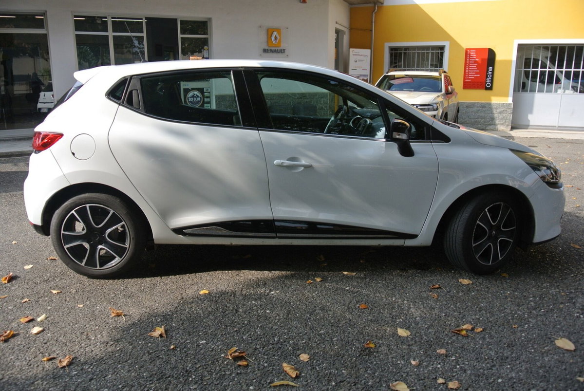 Renault Clio dCi 8V 90CV Start&Stop 5 porte Energy Intens (8)