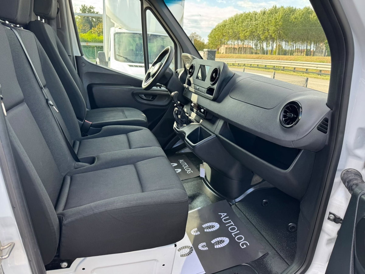 Mercedes-Benz Sprinter F37/35 311 CDI RWD TA Furgone (15)