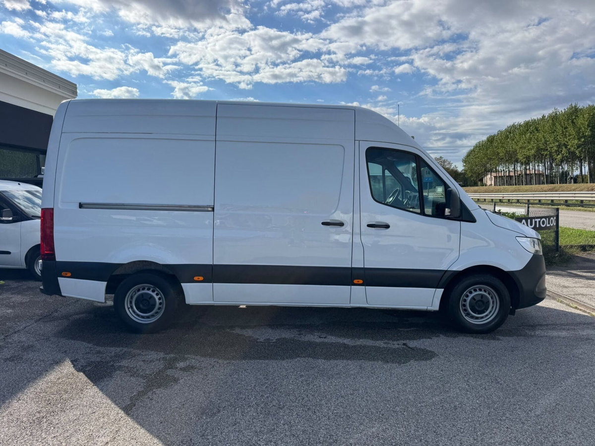 Mercedes-Benz Sprinter F37/35 311 CDI RWD TA Furgone (3)