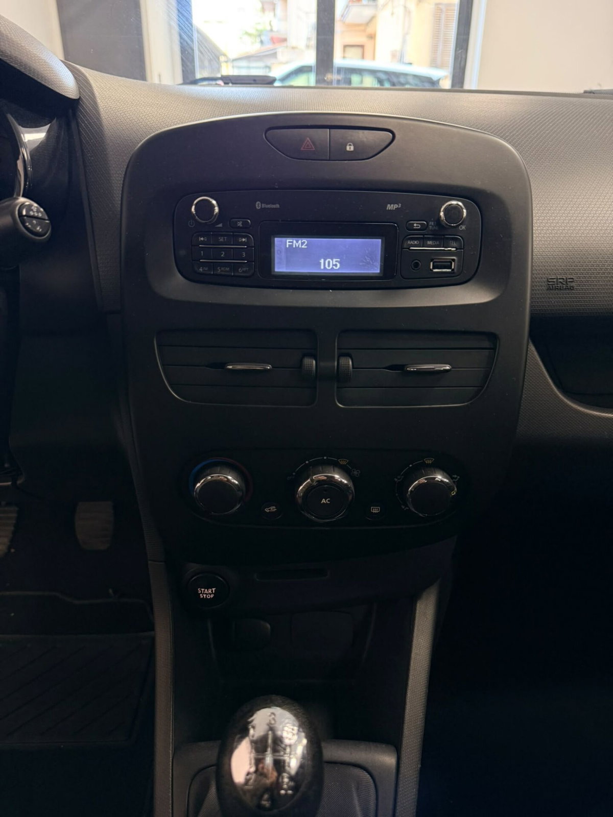 Renault Clio 1.5 dCi 8V 75CV 5 porte Live (13)