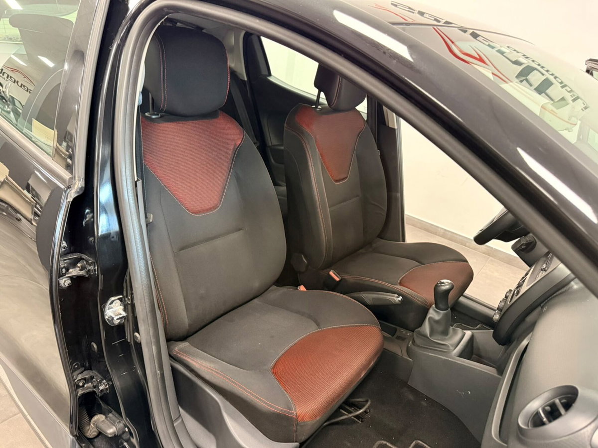 Renault Clio 1.5 dCi 8V 75CV 5 porte Live (9)